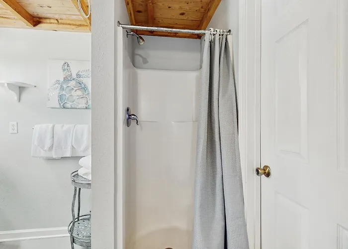 Sea Shell - Unit B Holiday home *