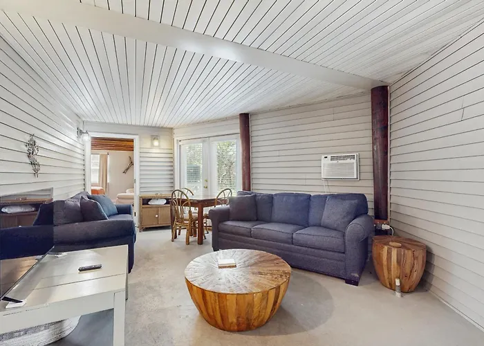 Sea Shell - Unit B Holiday home